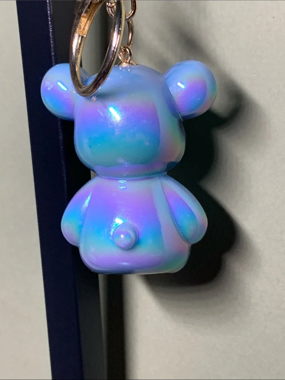 Charm Buddy iridescent blue